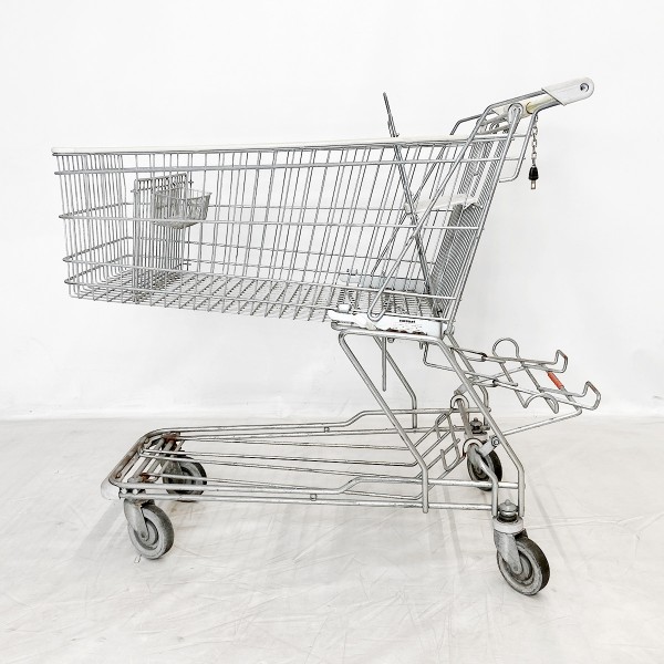 Shopping cart WANZL D155 RCA - child seat white - deposit lock