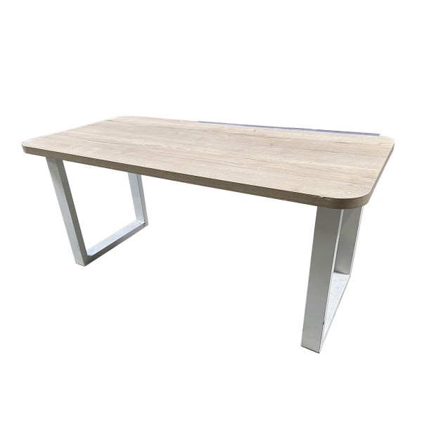 Tisch mit Holzplatte